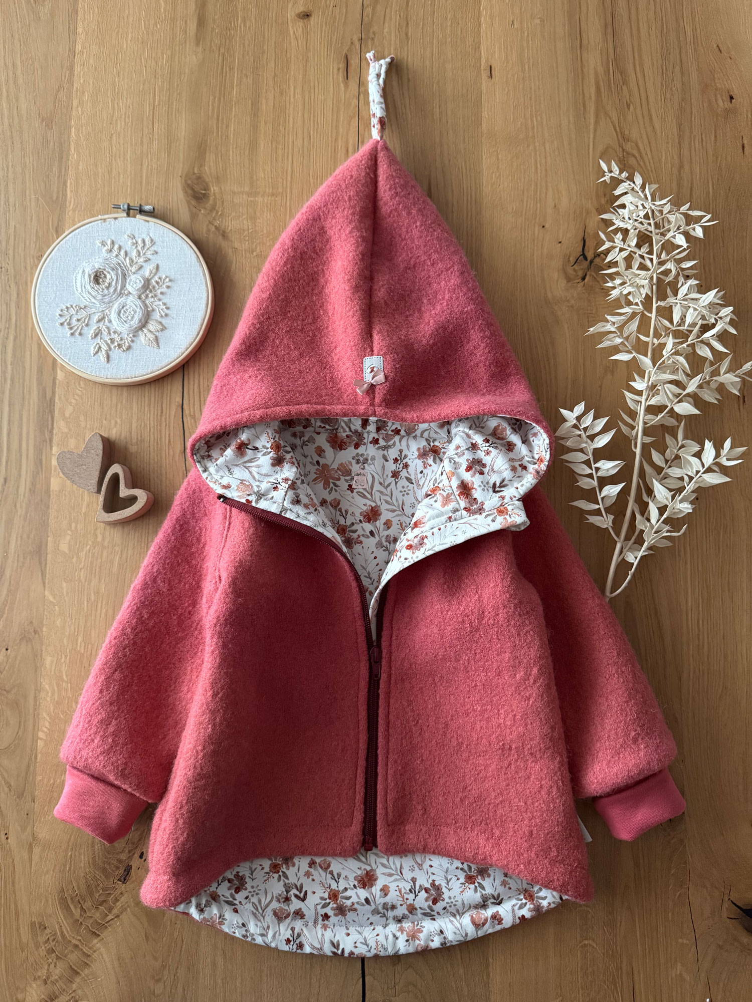 Walkjacke Zimtbeere mit Herbstblumen Gr.86
