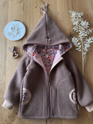 Walkjacke dunkles Sand/Aqurellblümchen Gr.110