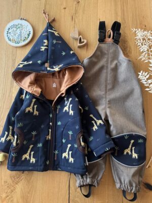 Softshell Outdoor Set Giraffen hinten