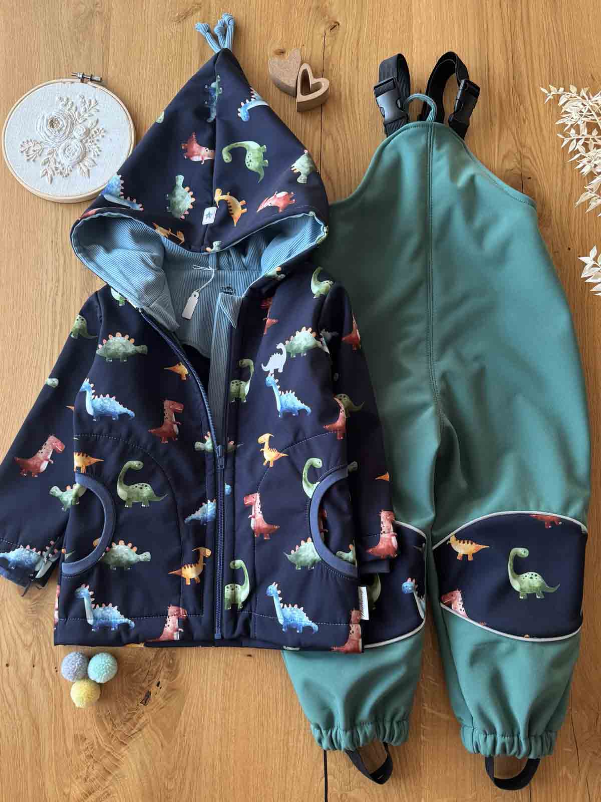 Softshell Outdoor Set Dino Gr. 98 - Set Vorteil – Bild 2
