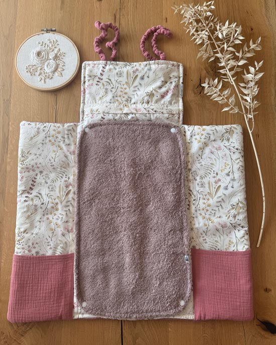 Wickeltasche VIKI Altrosa Antic/Gräser Mauve offen- Naehburg
